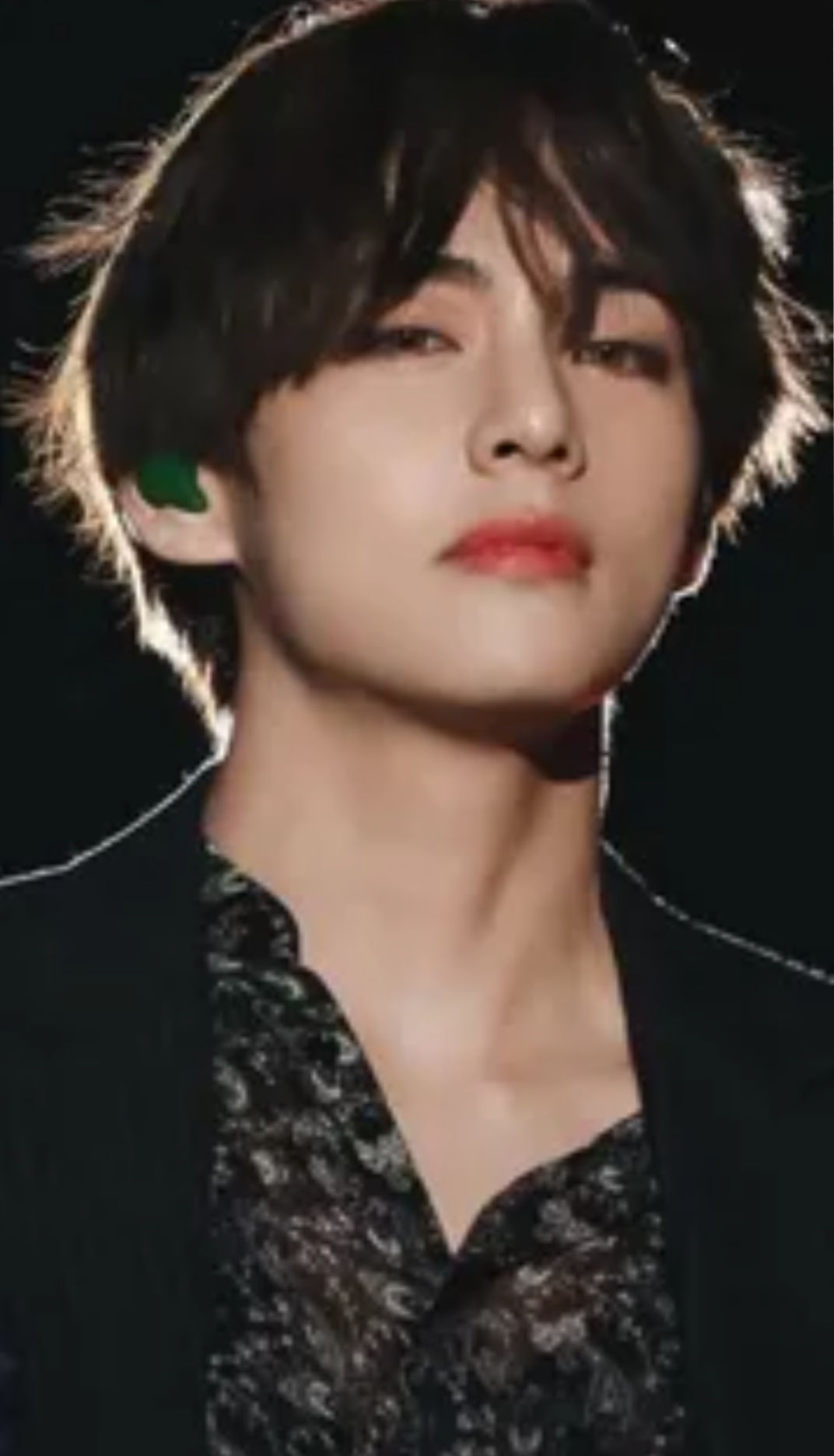 Latest photo of V (BTS)