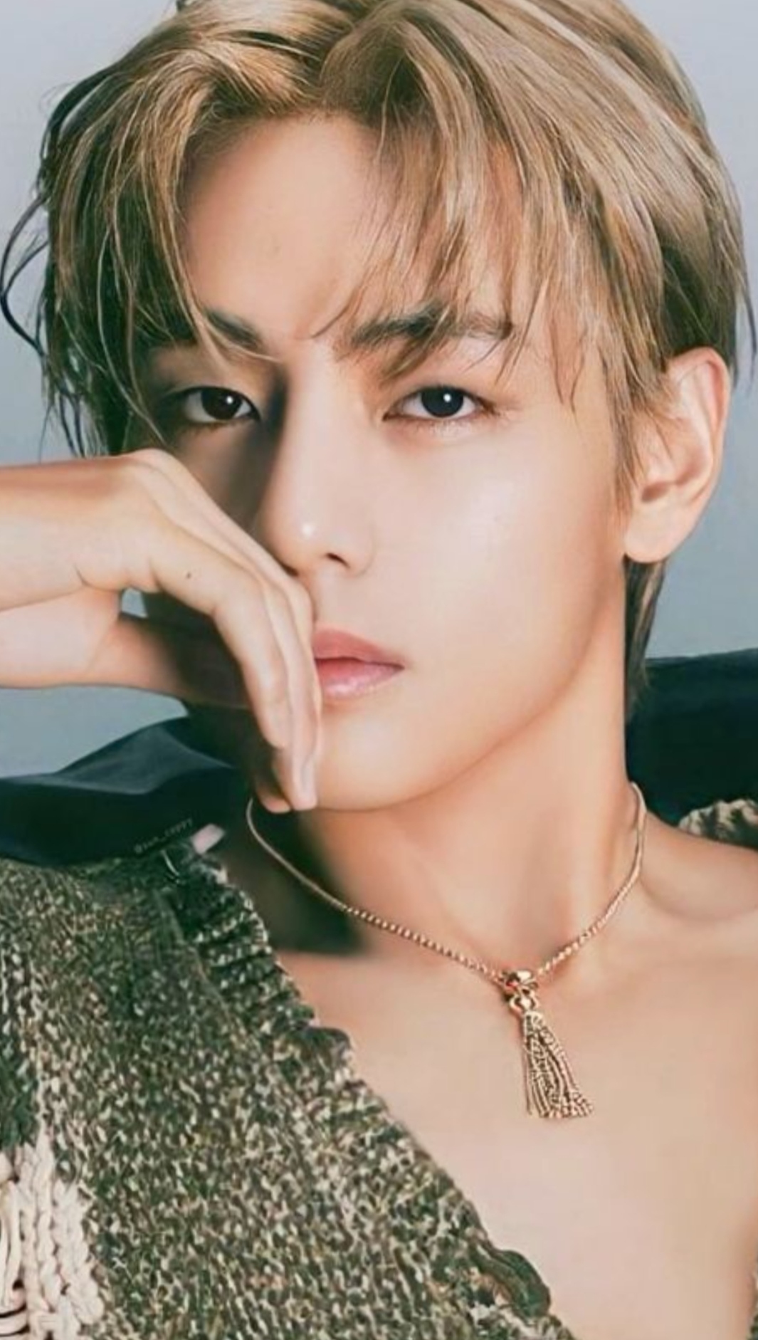 V (防弹少年团)的最新照片