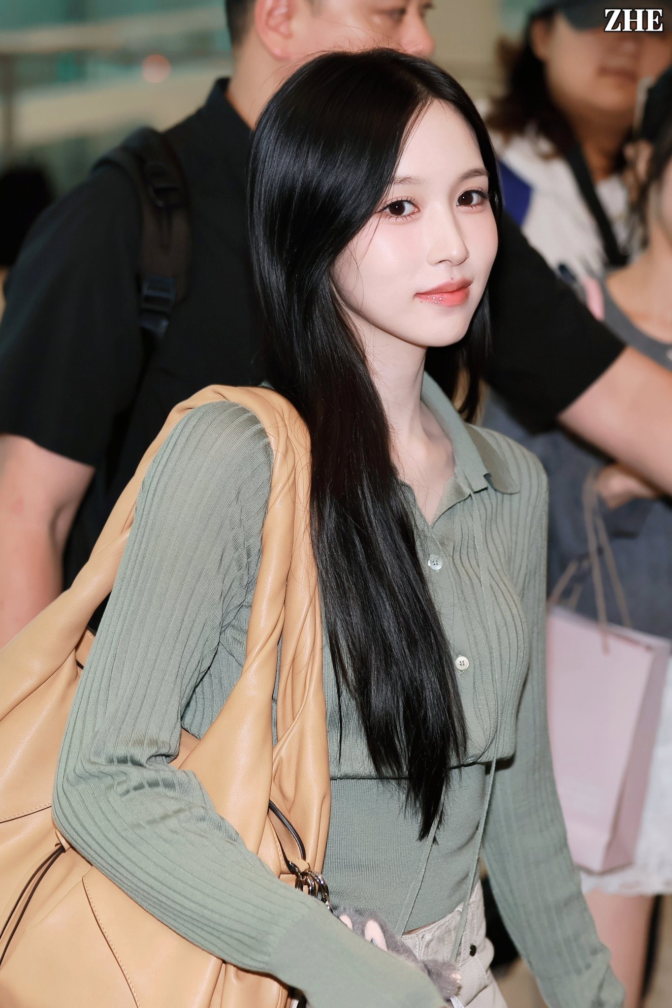 Momen yang diabadikan oleh penggemar Mina (TWICE)