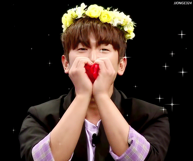 A moment captured by SHINHWA's fan