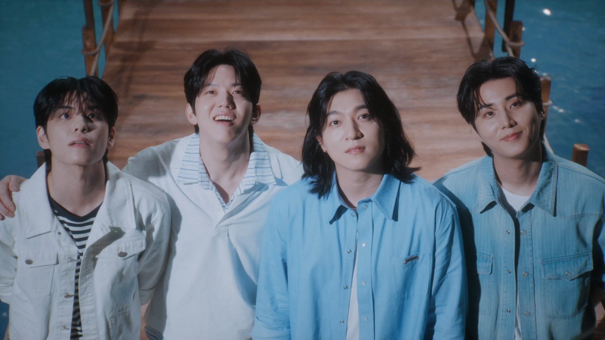 A moment captured by DAY6's fan