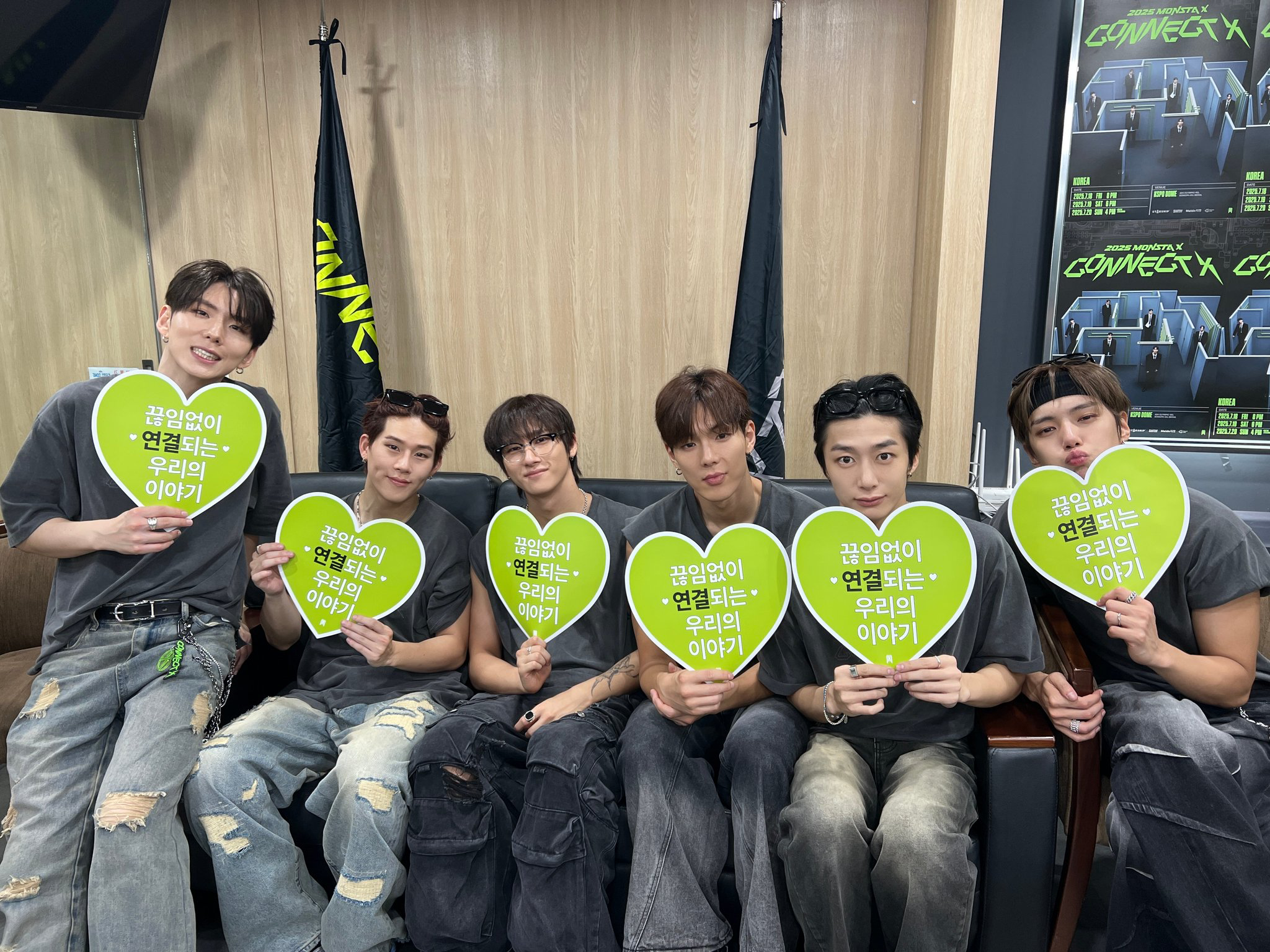 Behind-the-scenes cut of Shownu (MONSTA X)