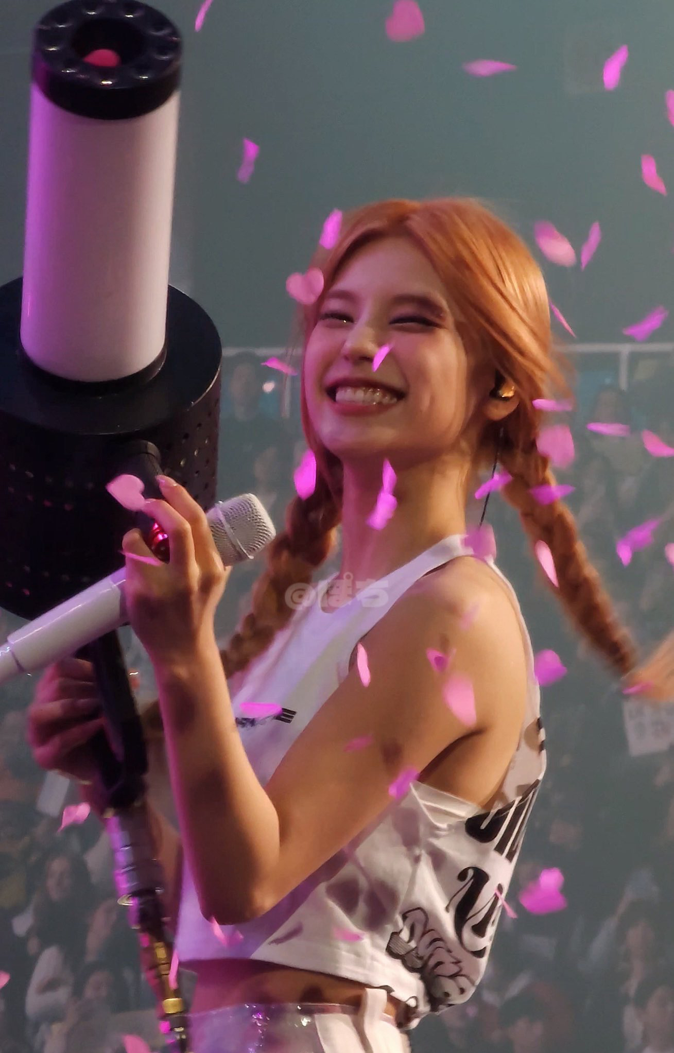 A moment captured by Yeji (ITZY)'s fan