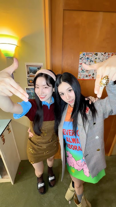 Today's most popular wallpaper in the TWICE community