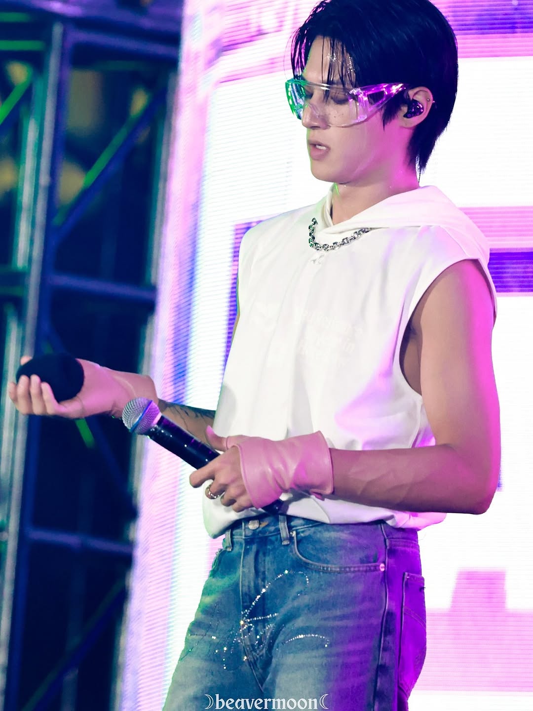 Recent activity shot of Wooyoung (ATEEZ)