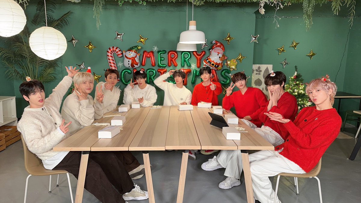 Behind-the-scenes cut of CRAVITY