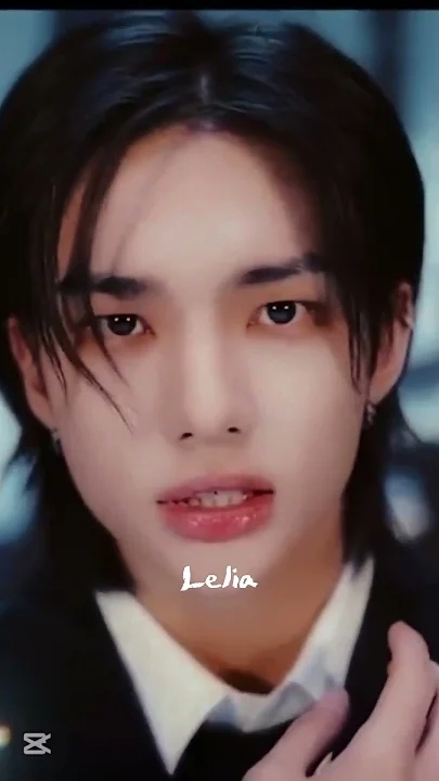 Latest photo of Hyunjin (Stray Kids)