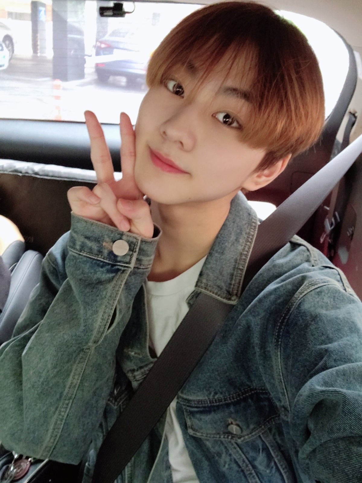 Latest photo of Jungwon (ENHYPEN)