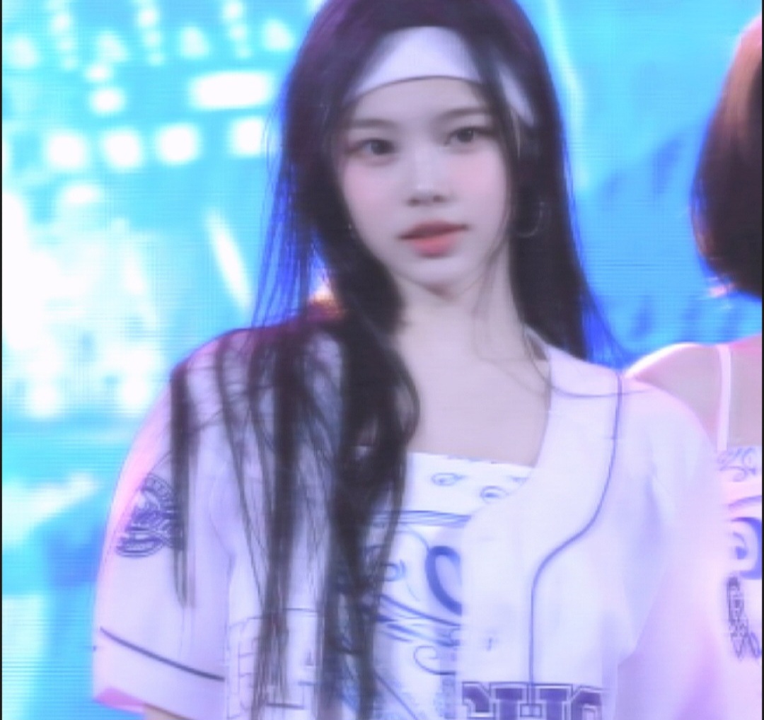 Behind-the-scenes cut of Ian (Hearts2Hearts)