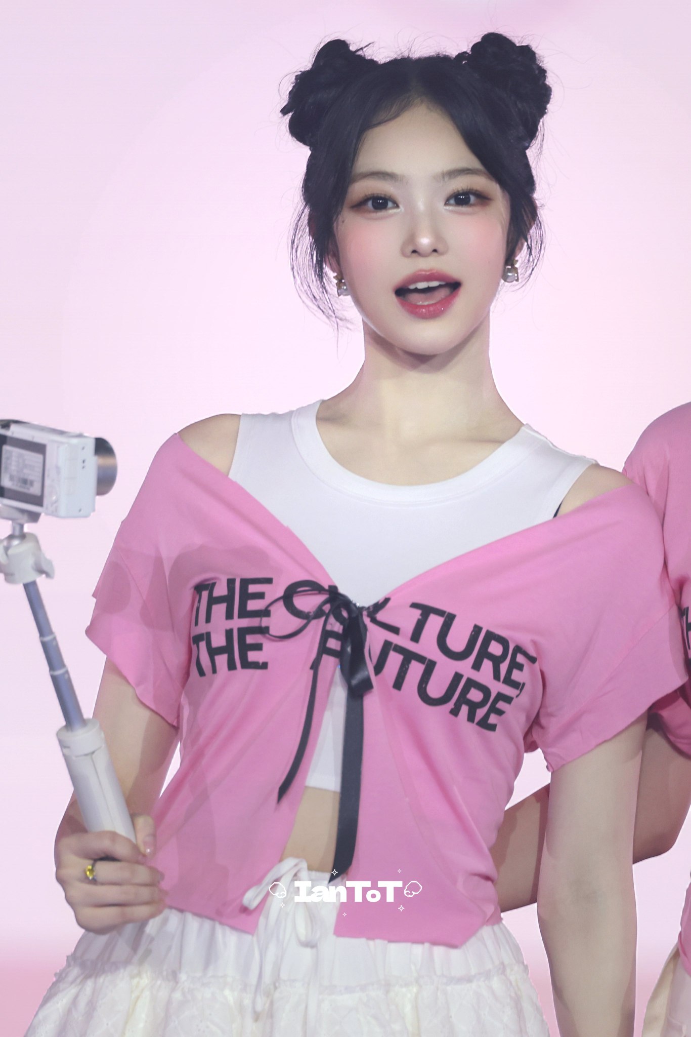 이안 (하츠투하츠) 최근 활동샷