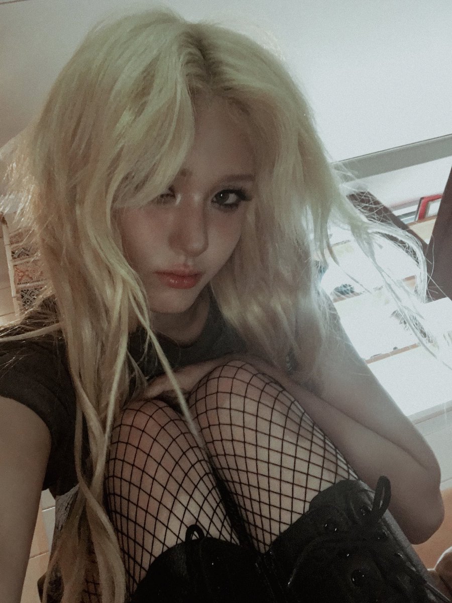 Latest photo of Jeon Somi