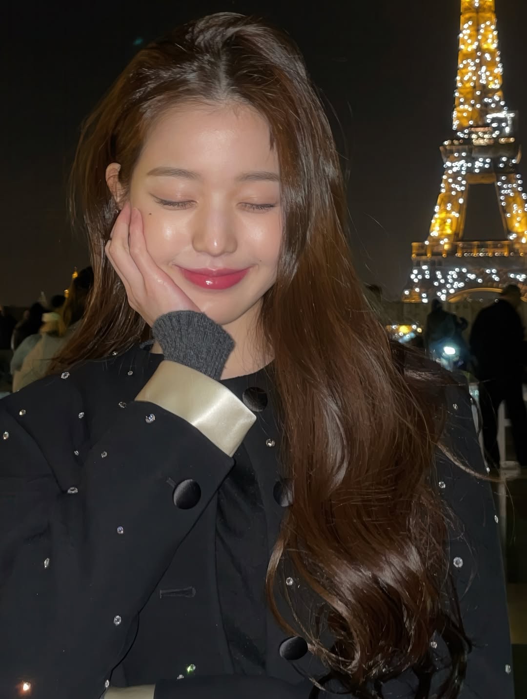 Recent activity shot of Jang Wonyoung (IVE)