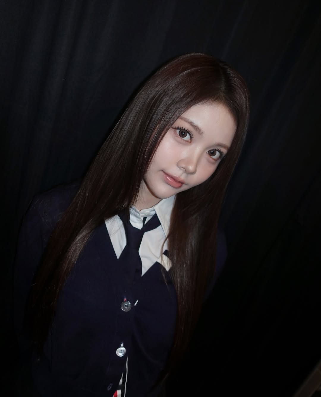 Behind-the-scenes cut of Carmen (Hearts2Hearts)