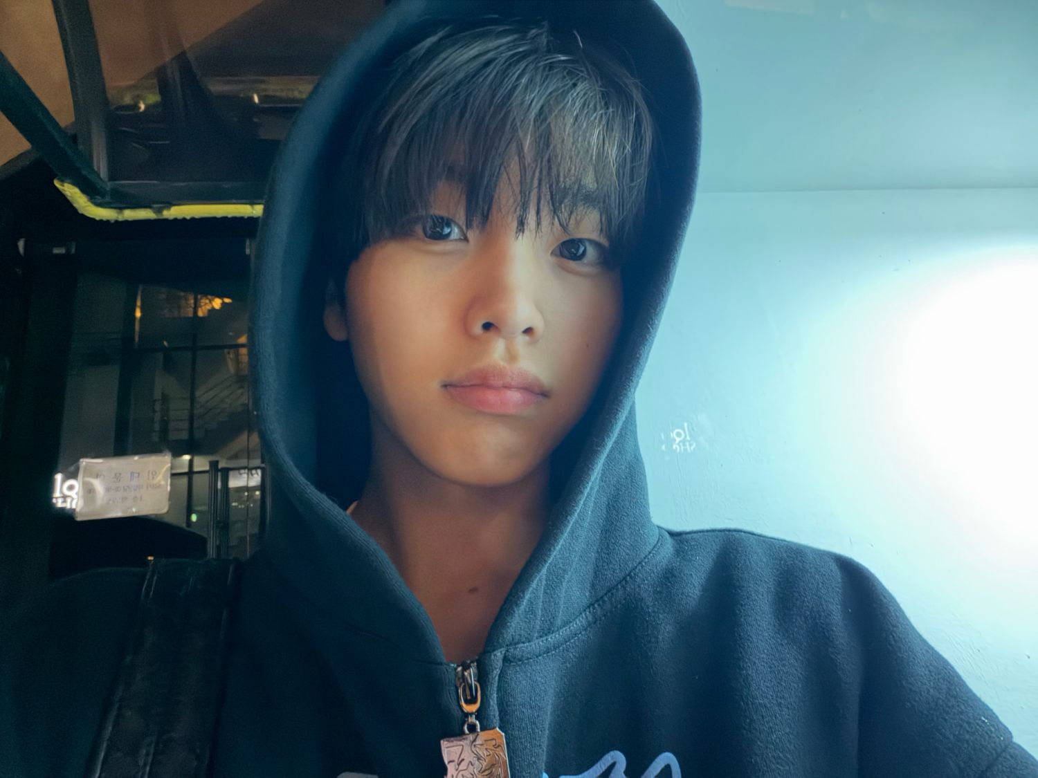 Behind-the-scenes cut of Hyeongjun (CRAVITY)
