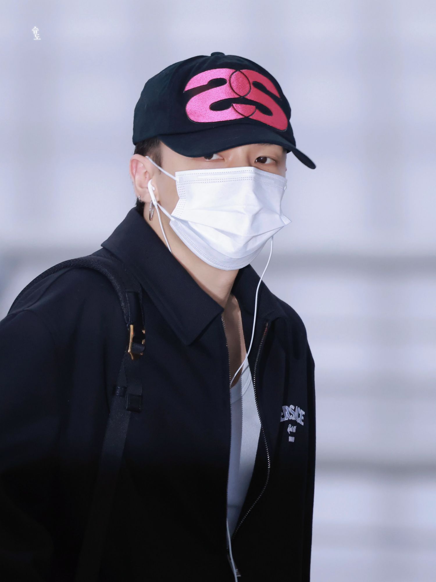Recent activity shot of Hyunjin (Stray Kids)