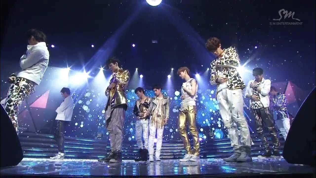 ベクヒョン (EXO)の最新写真