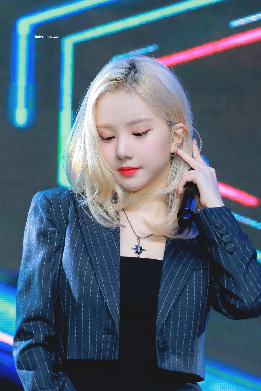 A moment captured by Eunha (GFRIEND, VIVIZ)'s fan