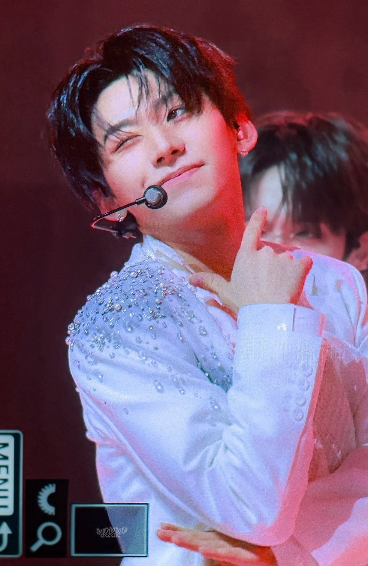 Behind-the-scenes cut of Park Han (AHOF)