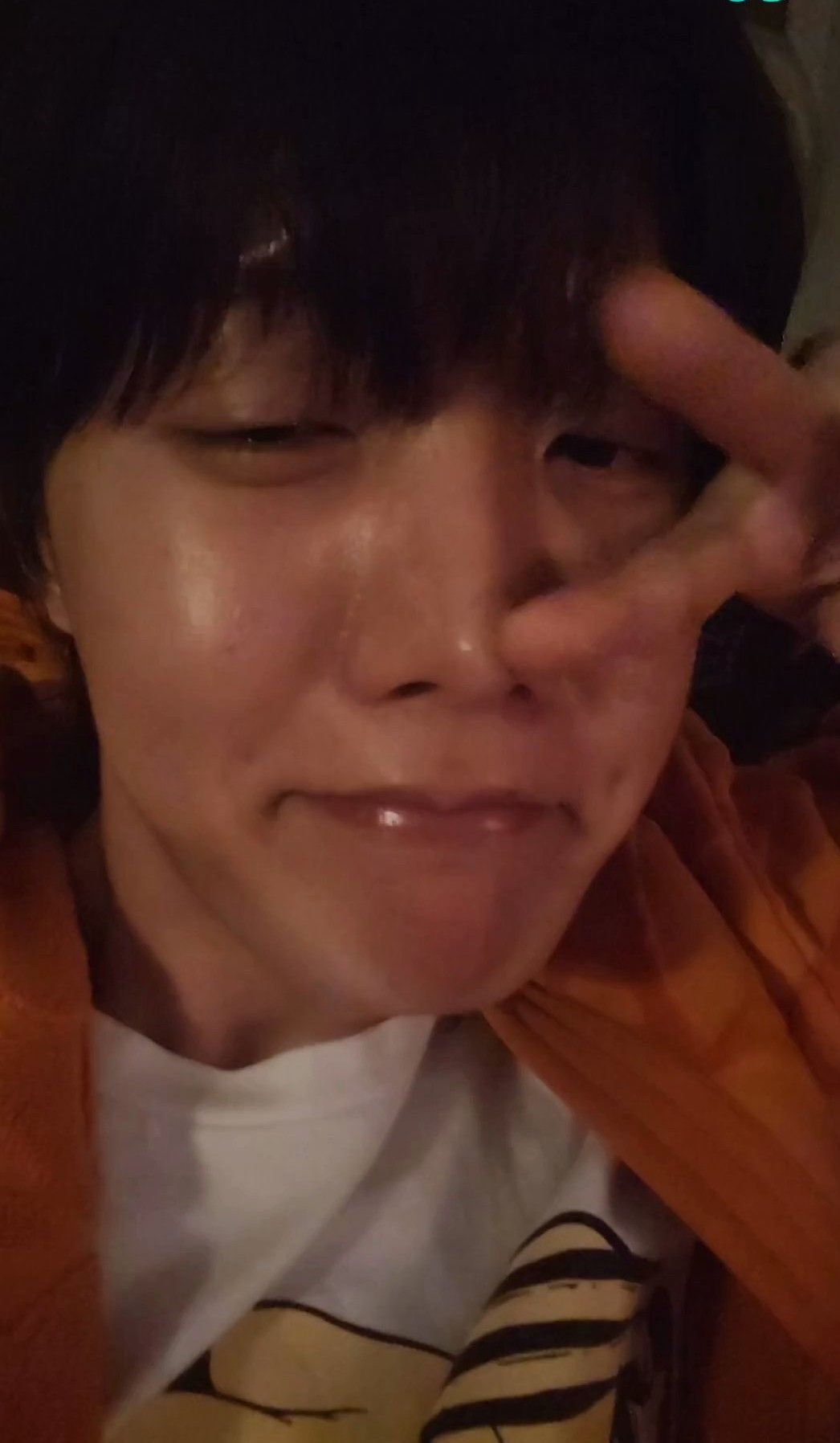 Today's most popular wallpaper in the j-hope (BTS) community