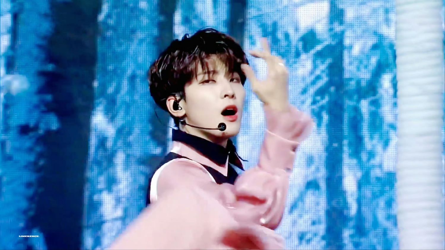 Recent activity shot of Wonwoo (SEVENTEEN)