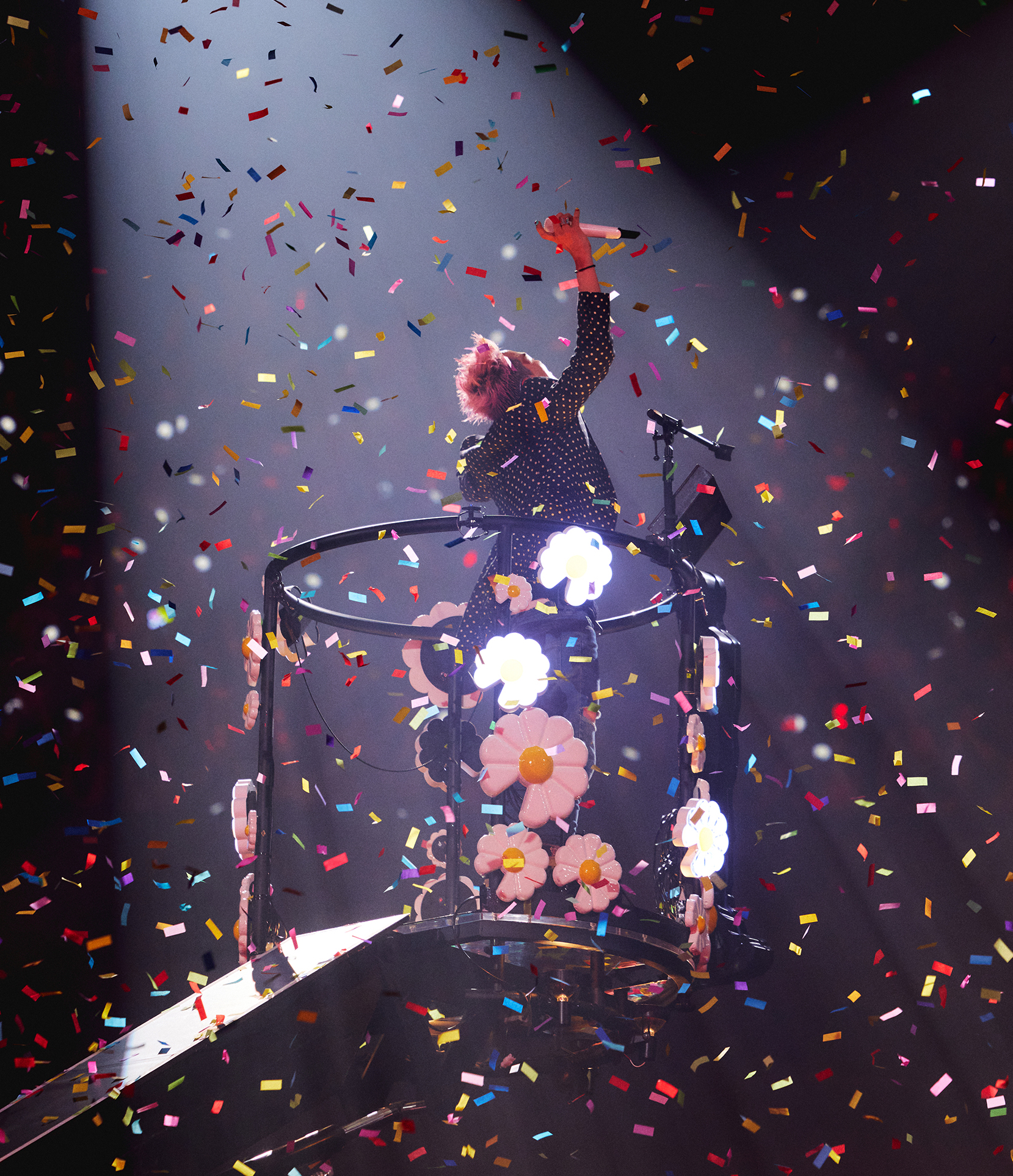 Foto terbaru G-DRAGON (BIGBANG)