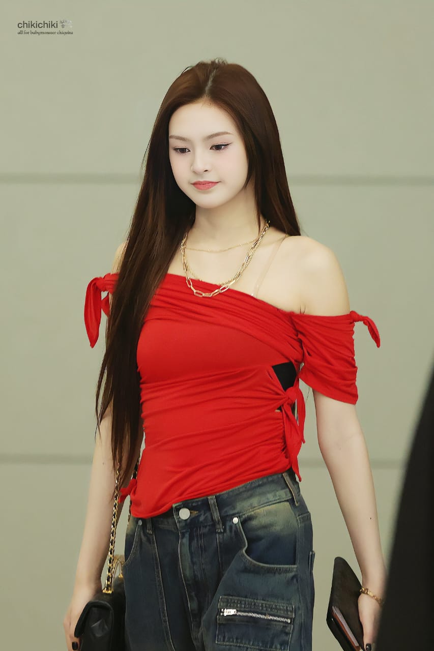 Behind-the-scenes cut of Chiquita (BABYMONSTER)