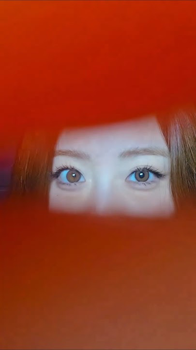 Behind-the-scenes cut of Kim Chaewon (LE SSERAFIM)