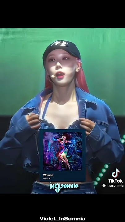 A moment captured by DREAMCATCHER's fan