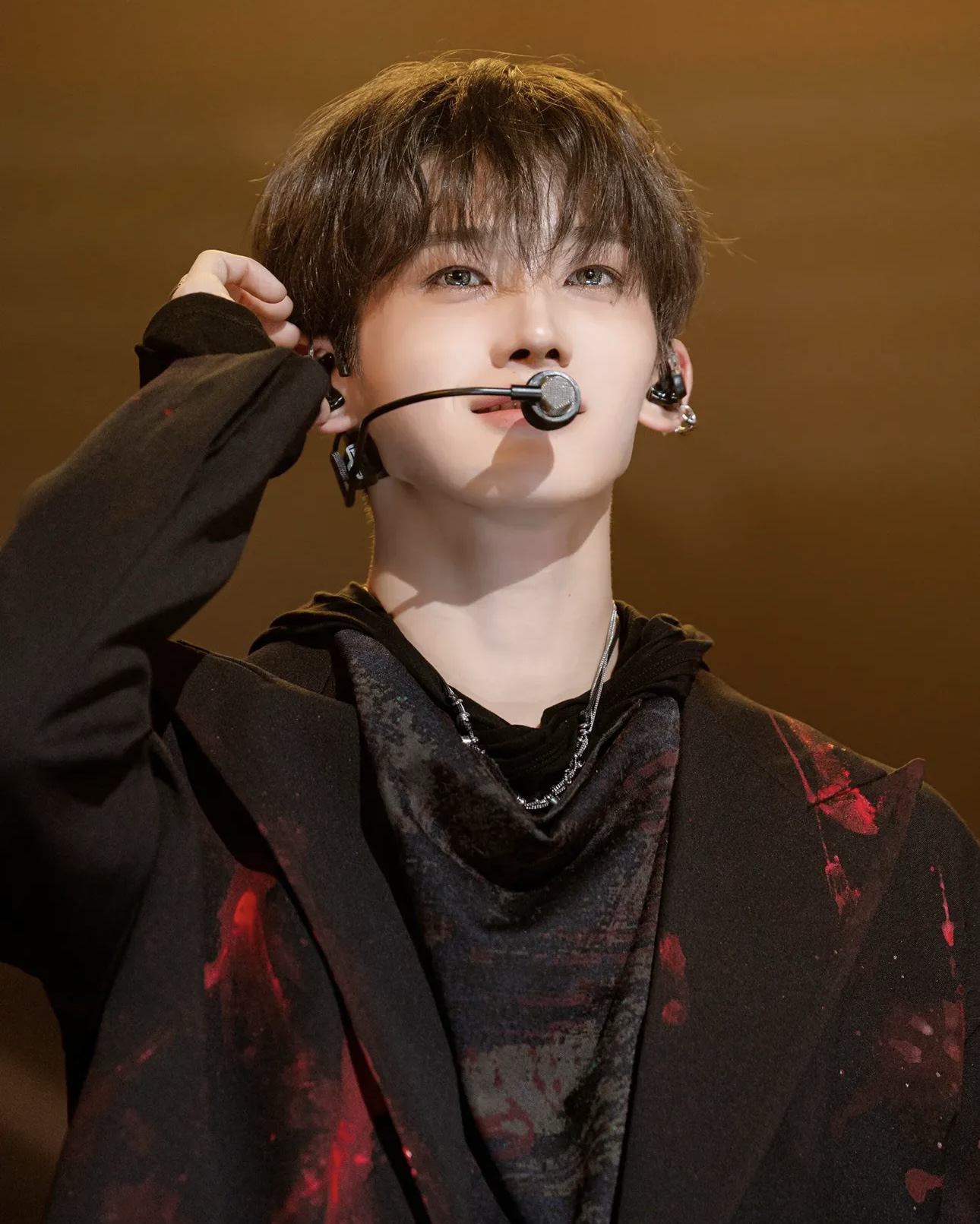 Behind-the-scenes cut of Jo (&TEAM)