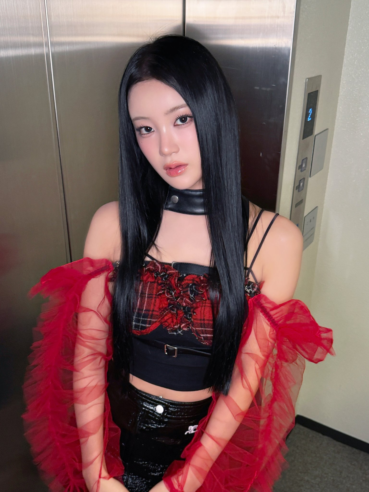 Recent activity shot of Sakurai Miu (ME:I)