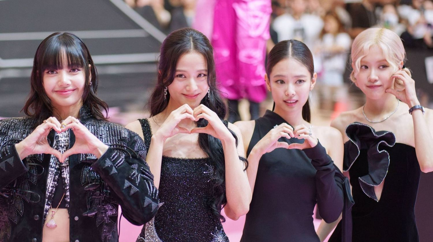 BLACKPINKの舞台裏ショット