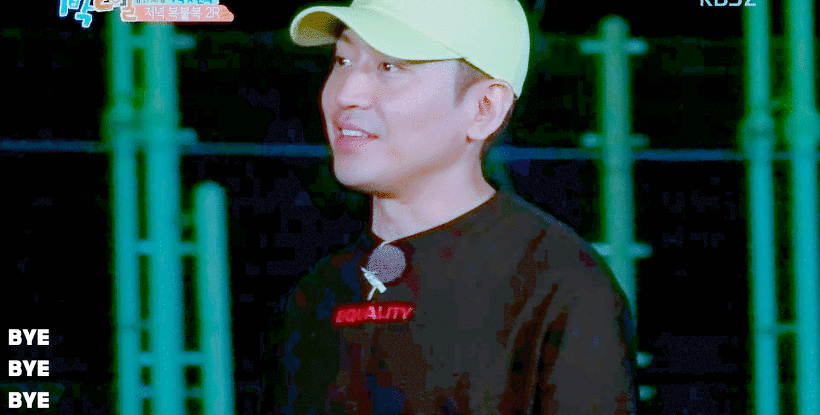 A moment captured by SHINHWA's fan