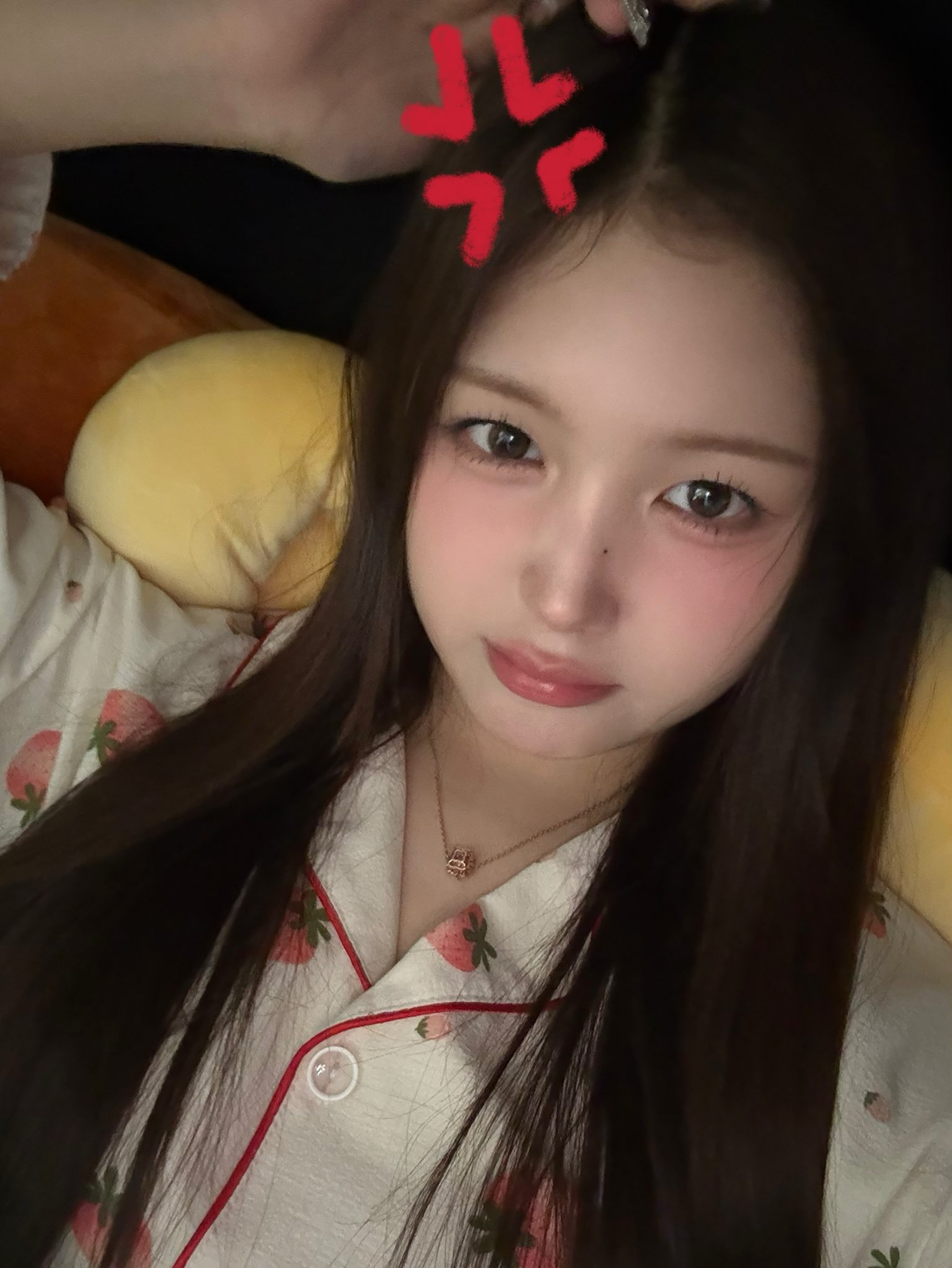 周彬 (tripleS)的幕後花絮