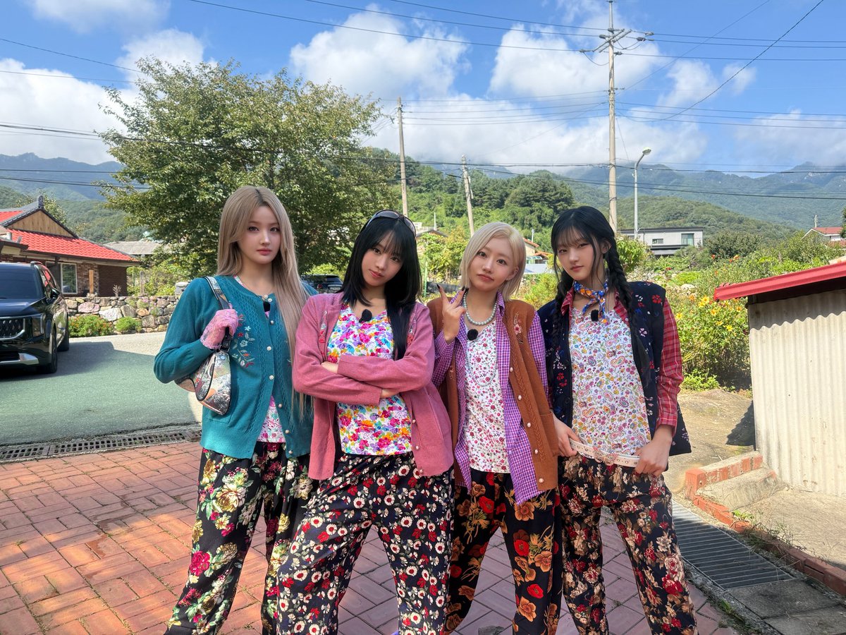 Recent activity shot of KISS OF LIFE