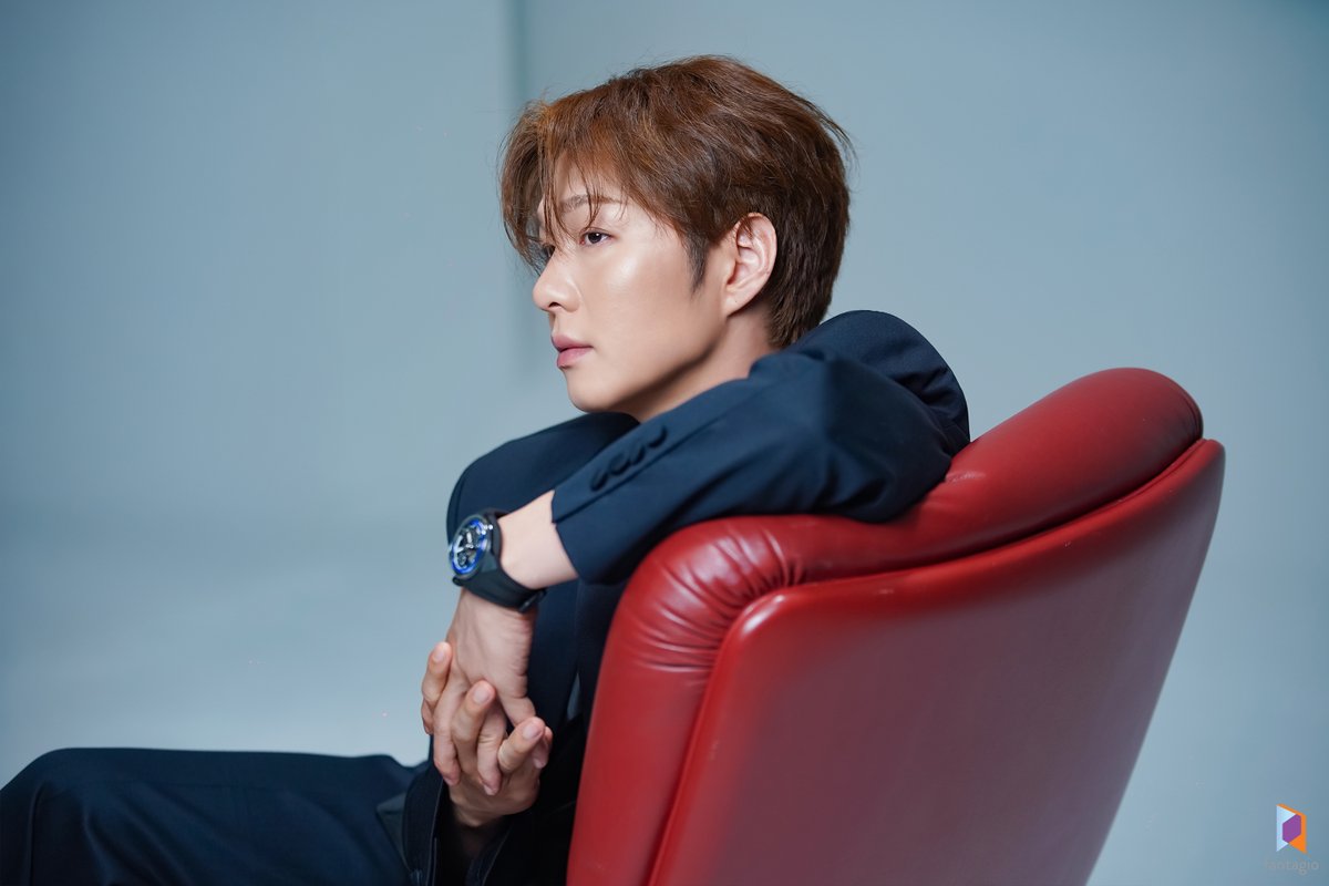 Behind-the-scenes cut of BTOB