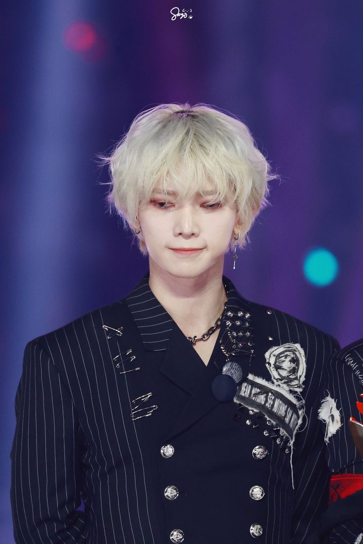 에이티즈의 비하인드 컷