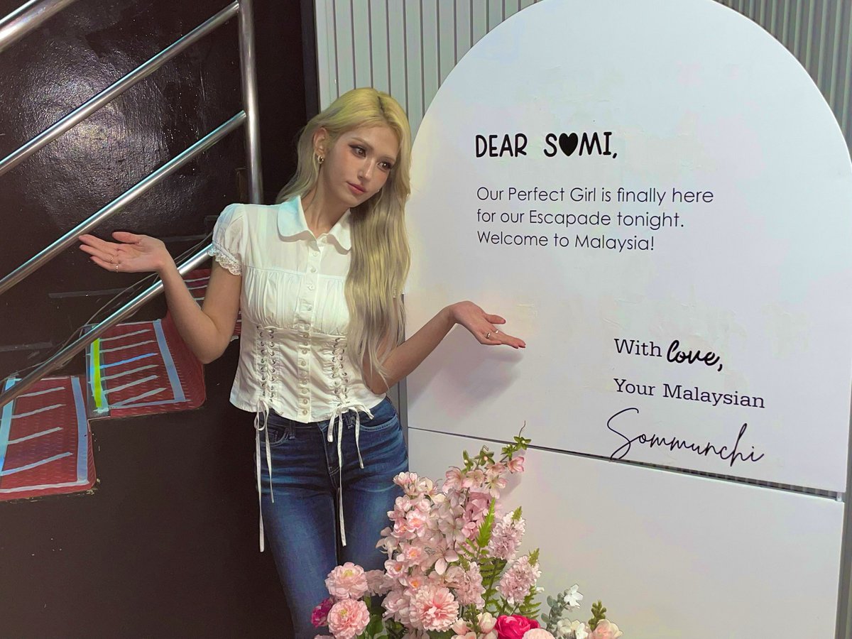 A moment captured by Jeon Somi's fan