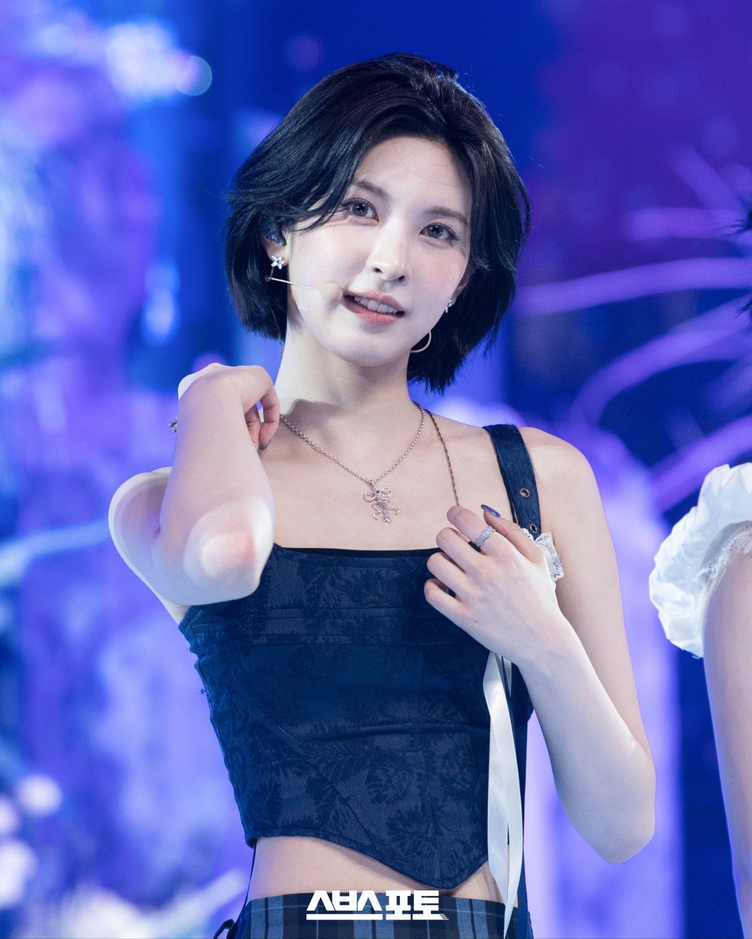 Recent activity shot of NMIXX