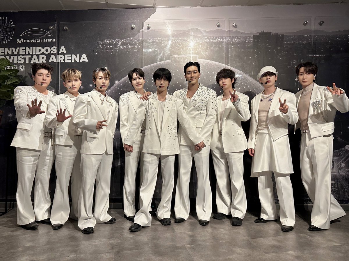 Momen yang diabadikan oleh penggemar Super Junior