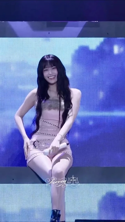 Behind-the-scenes cut of An Yujin (IVE)