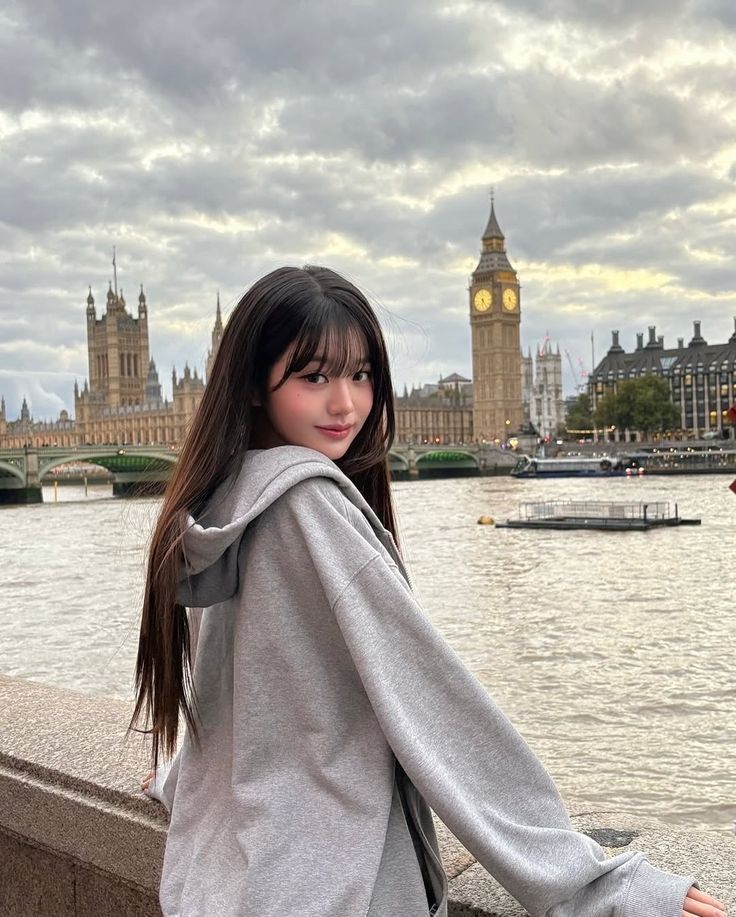 A moment captured by Jang Wonyoung (IVE)'s fan