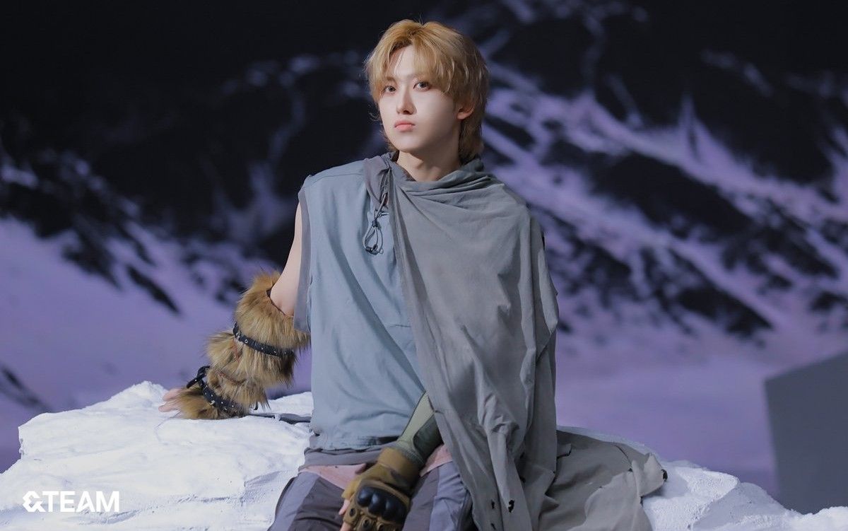 Behind-the-scenes cut of Fuma (&TEAM)