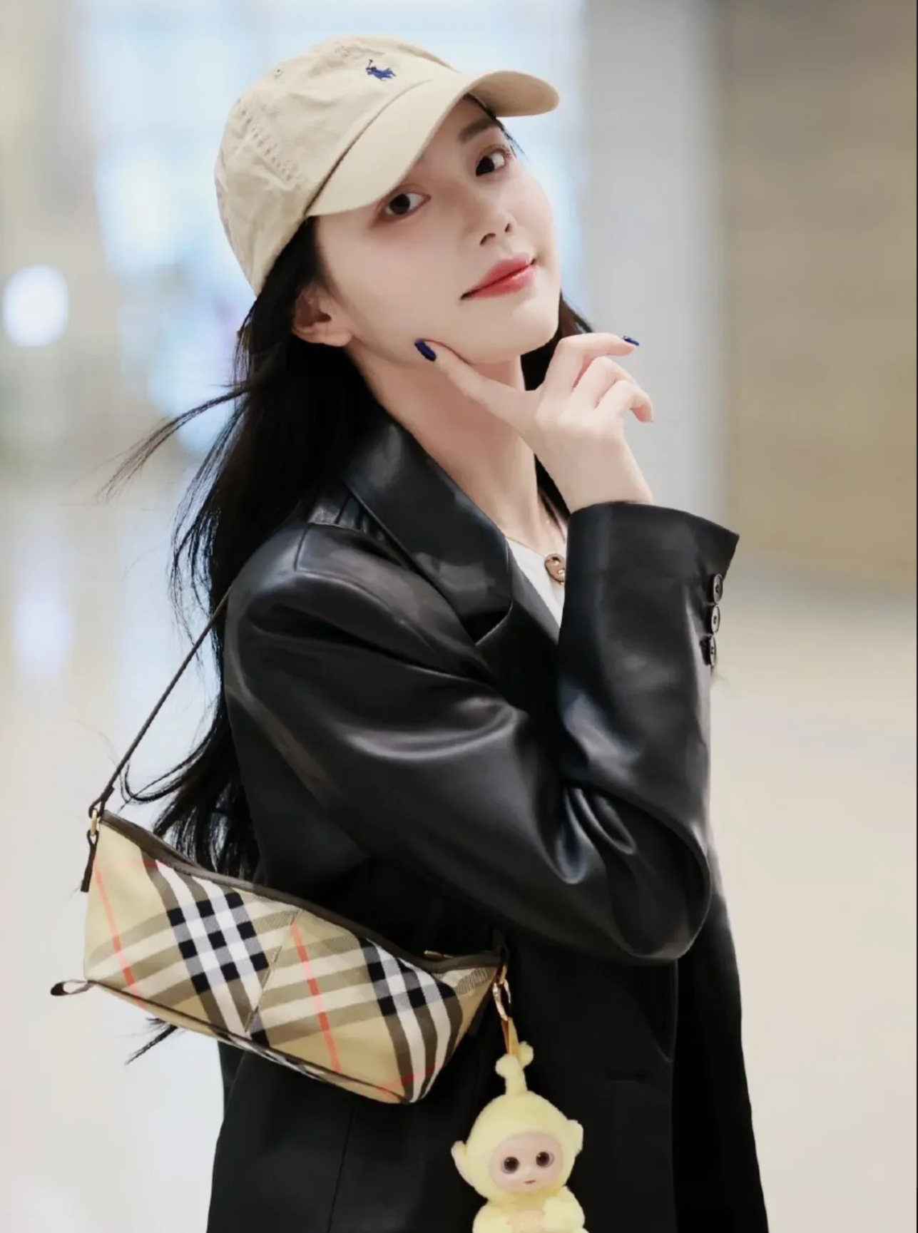 Behind-the-scenes cut of Xiao Ting (Kep1er)