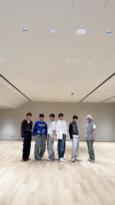 Today's most popular wallpaper in the TWS community