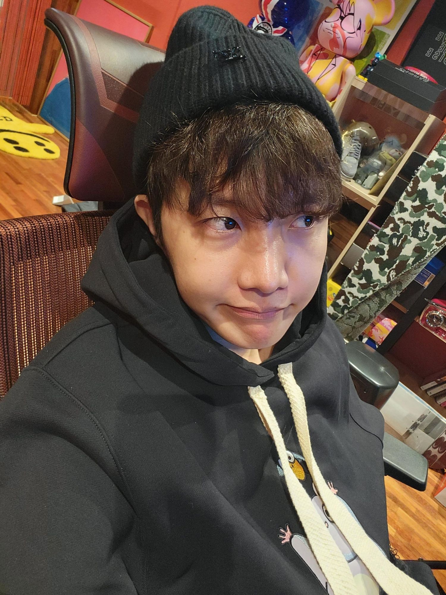 Behind-the-scenes cut of j-hope (BTS)