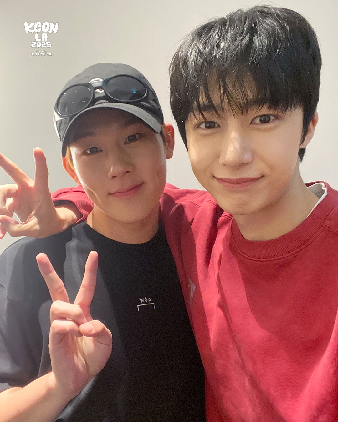 A moment captured by Shownu (MONSTA X)'s fan