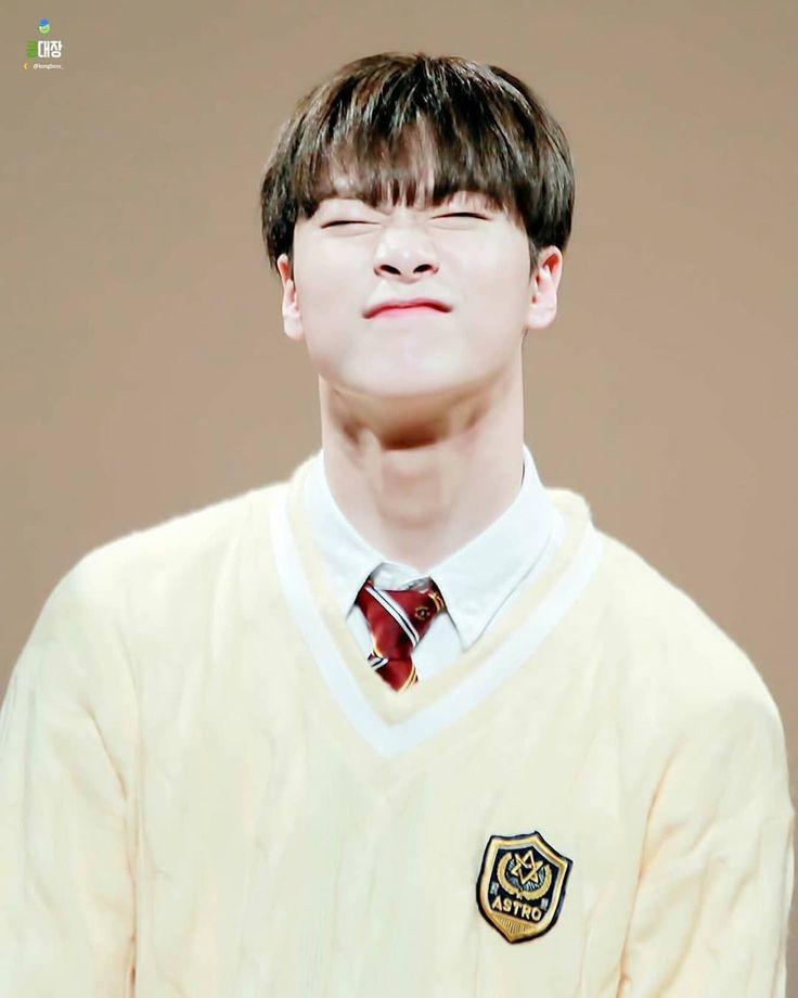 Latest photo of Moonbin (ASTRO)