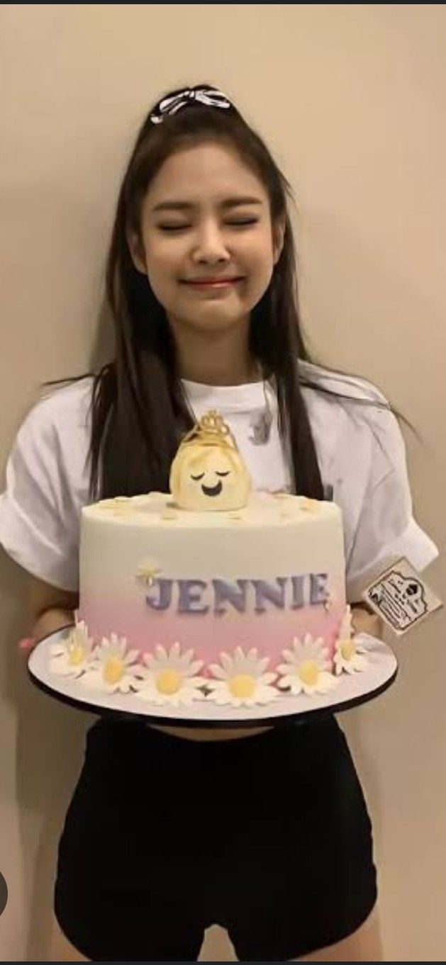 제니 (BLACKPINK) 커뮤니티에서 인기있는 오늘의 배경화면