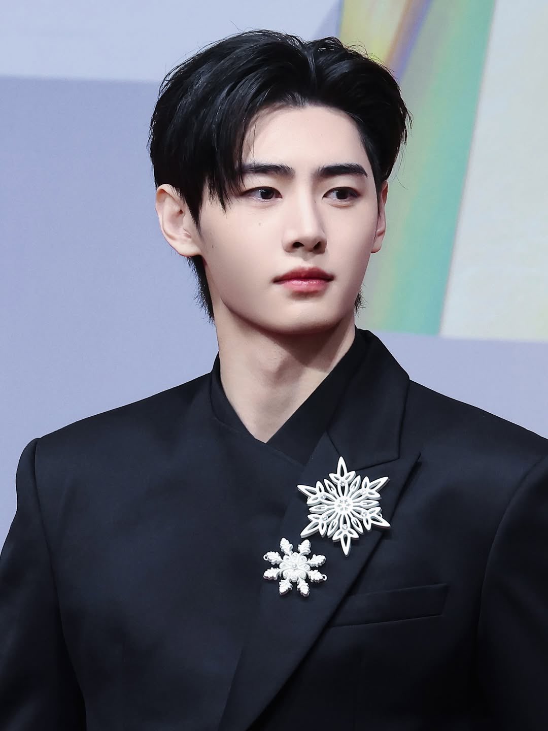 Latest photo of Sunghoon (ENHYPEN)