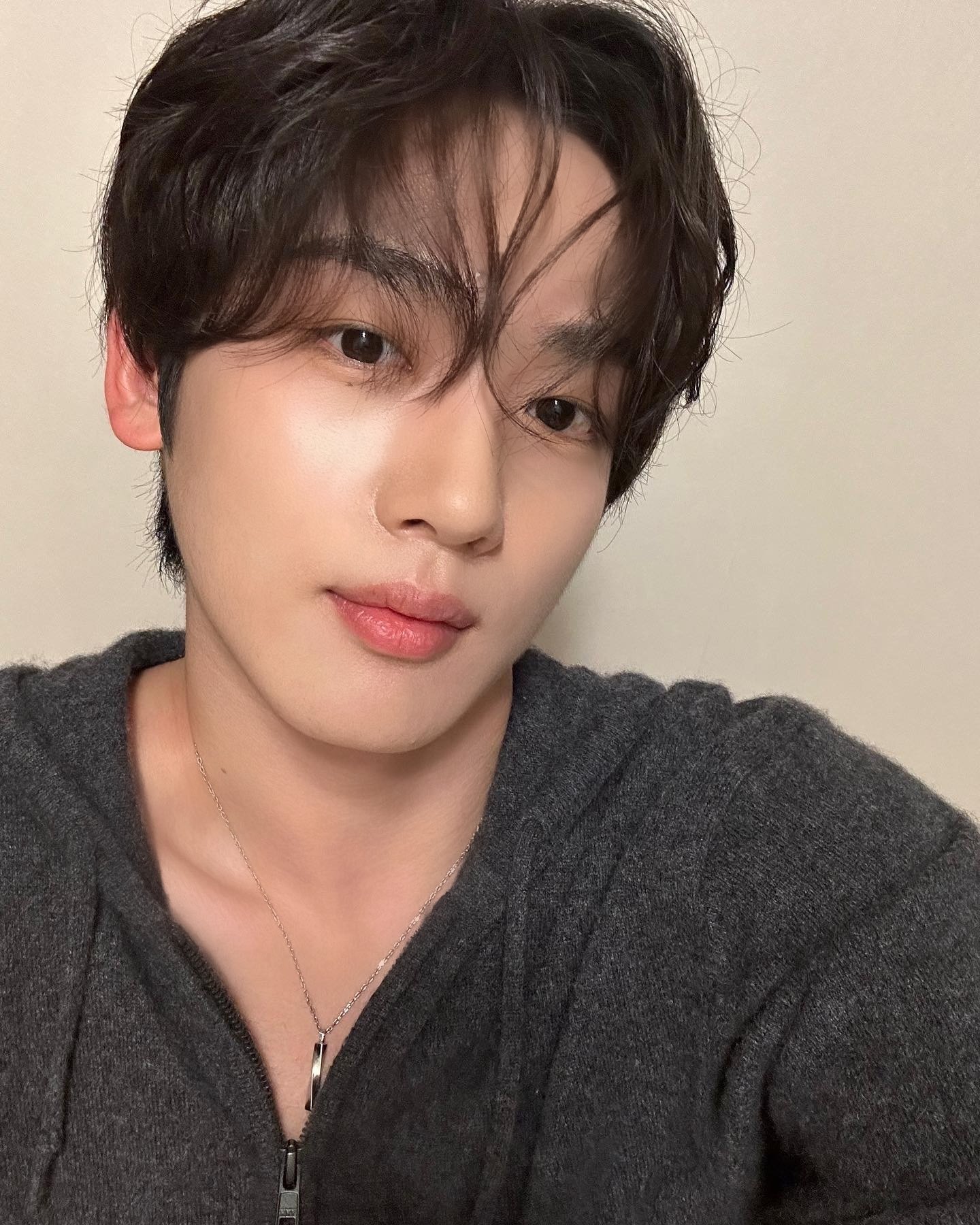 Recent activity shot of Kim Yohan (WEi)